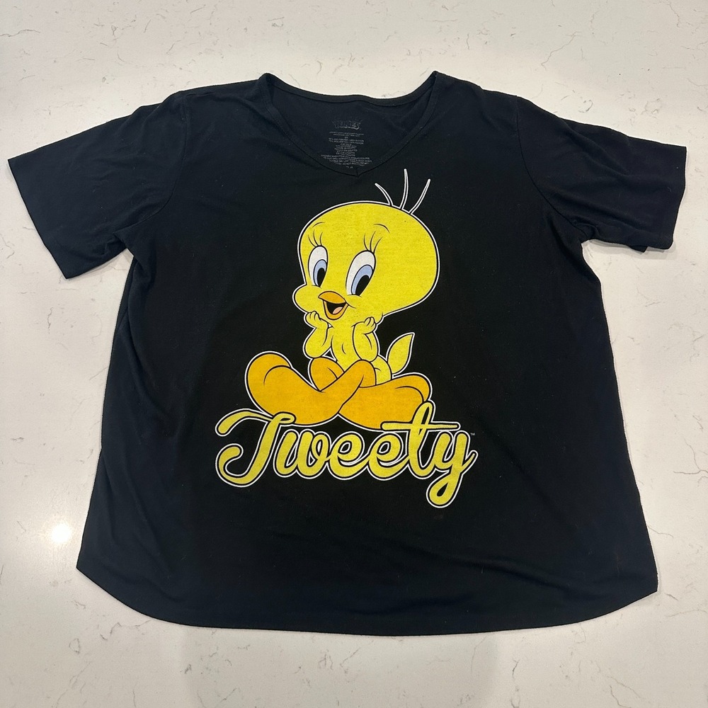 Looney Tunes Tweety Bird Graphic T Shirt Womens 2XL Black Short Sleeve V-Neck